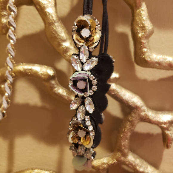 2 gorgeous headbands - Picture 5 of 9